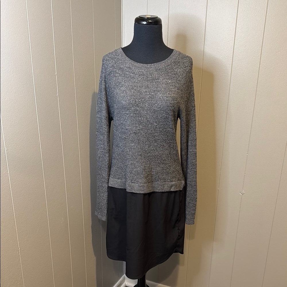 Z Artisan NY Women’s Medium Gray and Black Midi Dress Sweater Skirt Attached